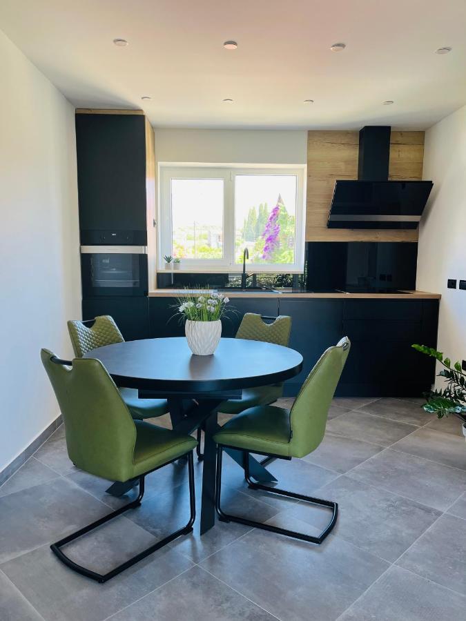 Kia Ora Apartment 特罗吉尔 外观 照片